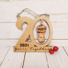 Load image into Gallery viewer, Cork Keepsake Ornament